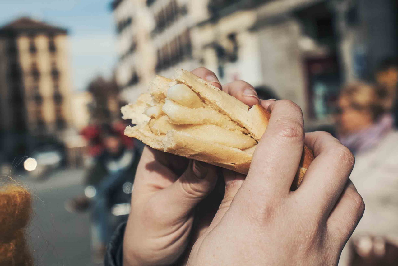 bocadillo_de_calamares_hiberus Bocadillo de Calamares