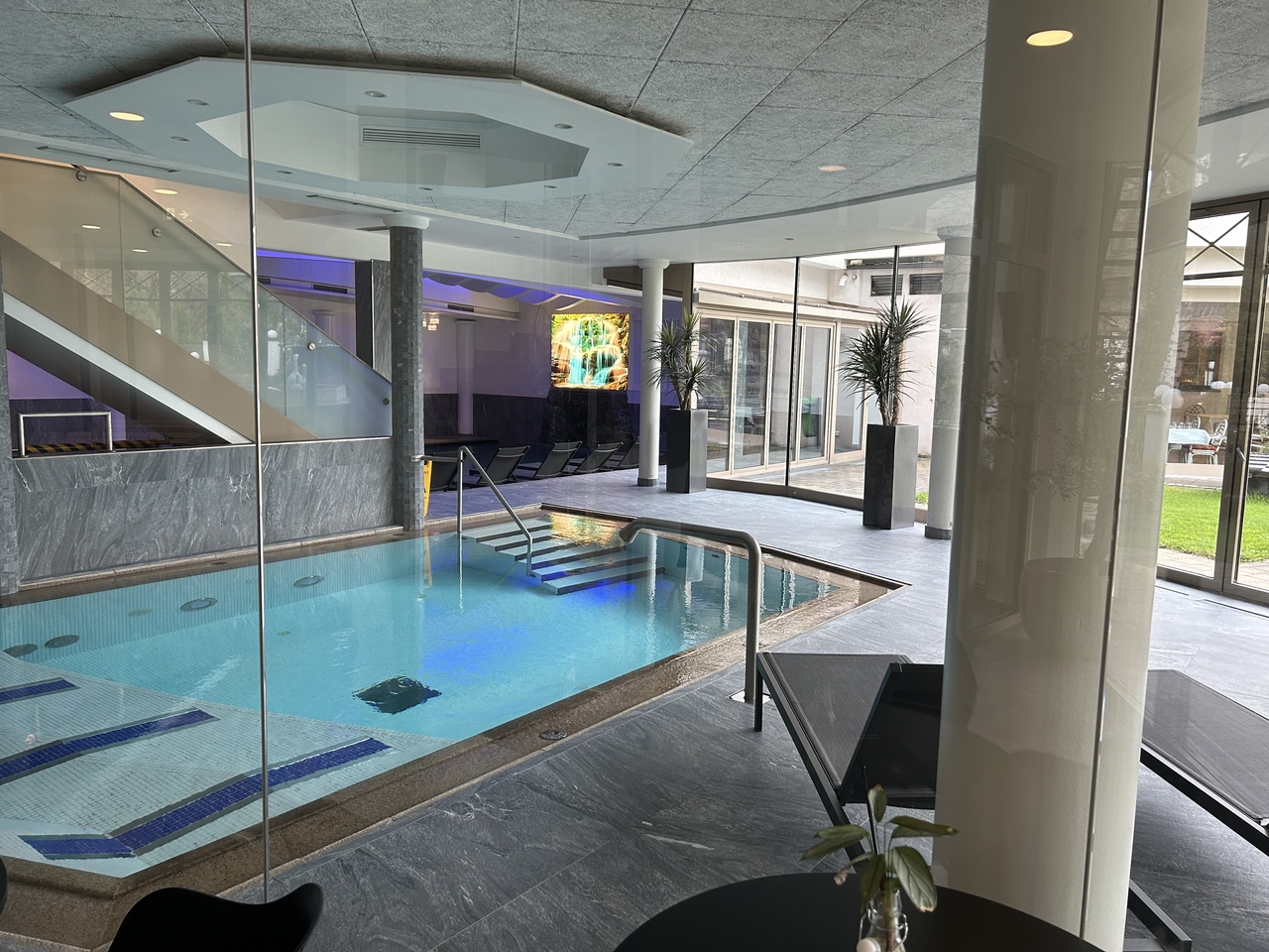 strass-pool