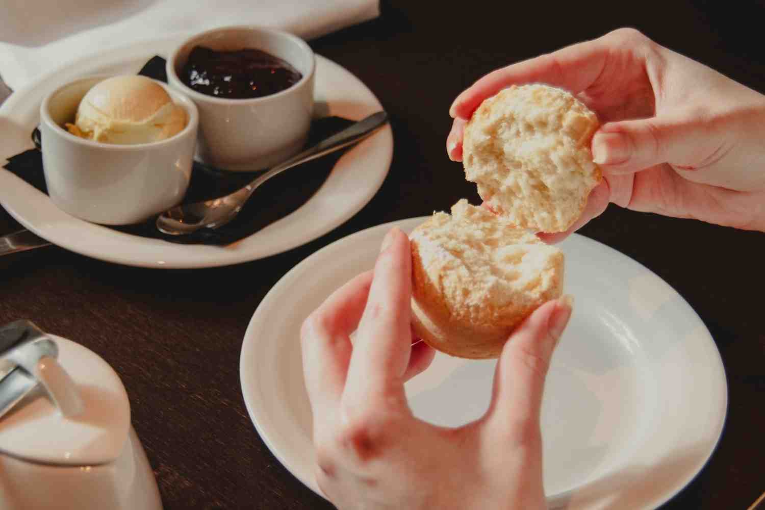 Discovering Luxury and Comfort at the Forbury Roseate Hotel - A Memorable Stay Awaits